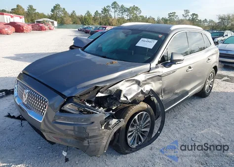 2022 Lincoln Nautilus Standard z USA, uszkodzony, nr VIN 2LMPJ6J9XNBL25773